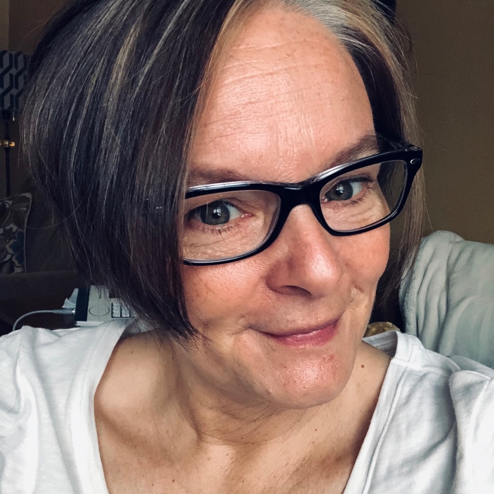 Meet your Posher, Julie